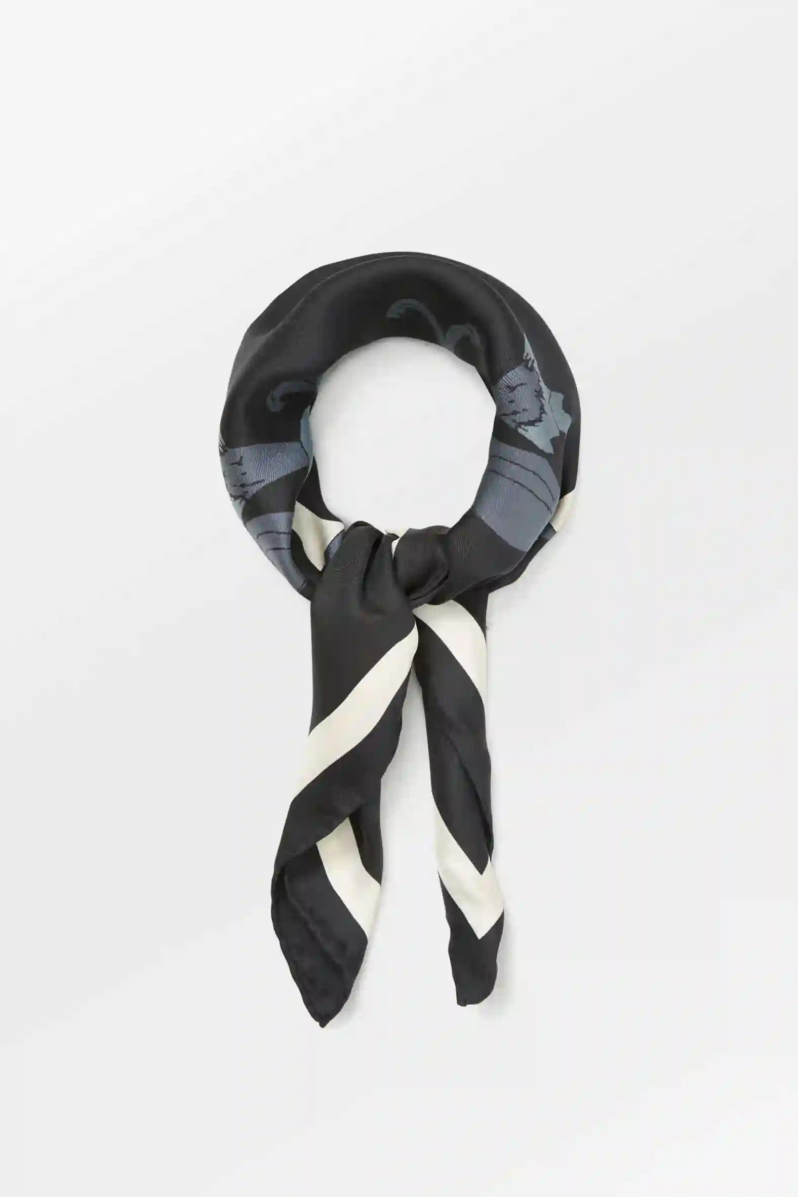 Becksondergaard  Magna Flower Sia Scarf - Black