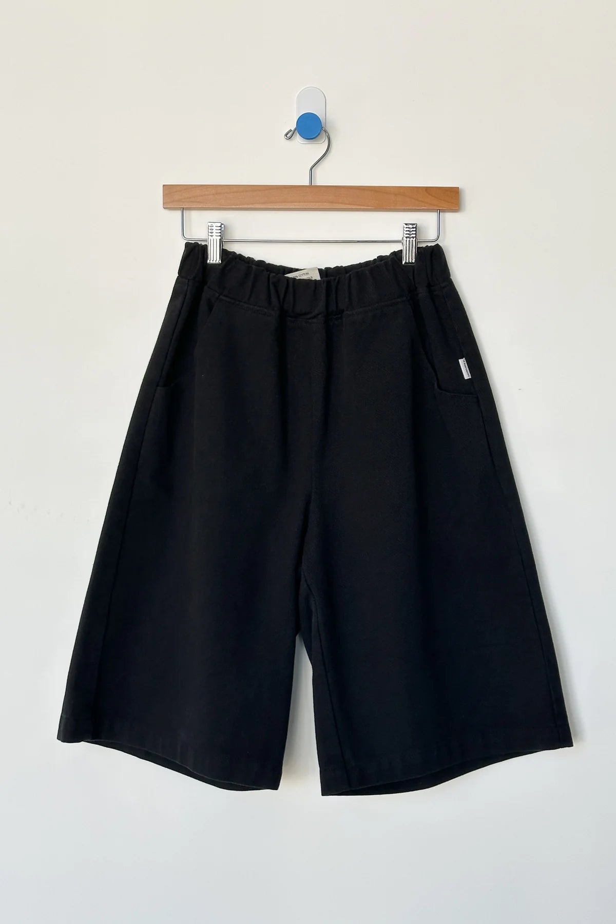 Le Bon Shoppe Liam Bermuda Shorts - Black Canvas