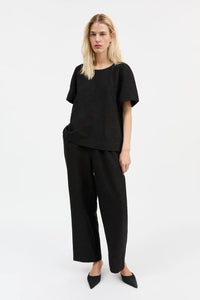 Skall Studio Nila Tee - Black