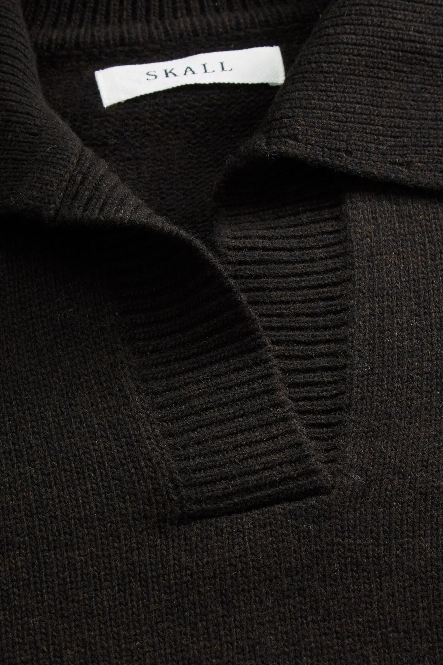 Skall Studio Dean V-Neck Jumper